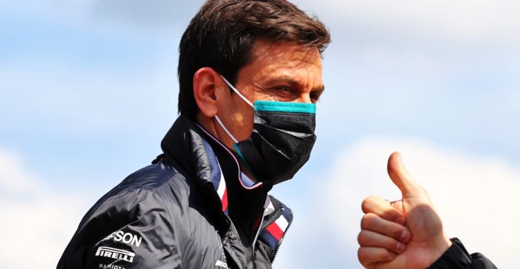 Wolff ondanks snelle tijden Hamilton: 'Kunnen niet tippen aan Red Bull-Honda'
