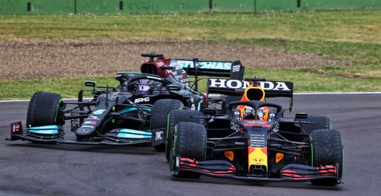 Jos Verstappen ziet meer in schouderduwtje tussen Verstappen en Hamilton