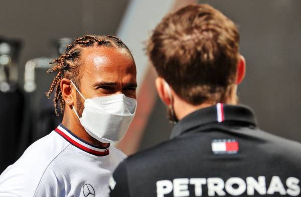 Hamilton start voor Verstappen: 'Hadden we niet verwacht'