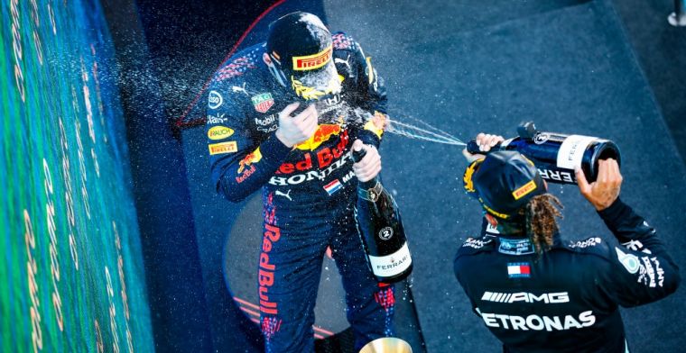 Mercedes zet Verstappen en Red Bull te kijk: ‘Dit is hoe we dat doen’
