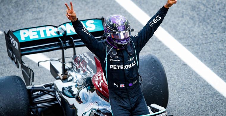 Mercedes zet Red Bull al voor de race 'schaakmat': 'Was te laat om te reageren'