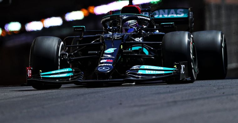 Hamilton verrast door sterke pace Ferrari: ‘Het wordt close in de kwalificatie’