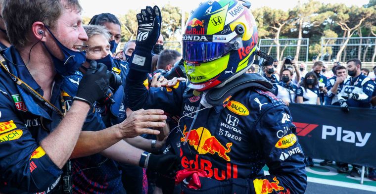 Perez helpt Verstappen: 'Daarom is dit een goed resultaat voor Red Bull Racing'
