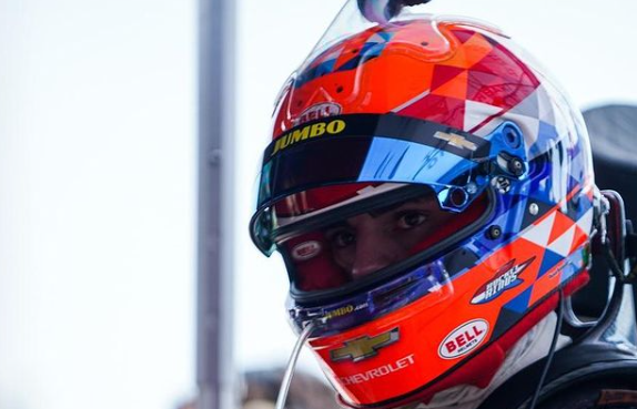 Van Kalmhout houdt zicht op IndyCar-titel, ondanks mindere race in Detroit