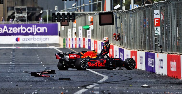 Russell niet blij Baku-crashes: 'Dan had Verstappen geracet dit - GPblog
