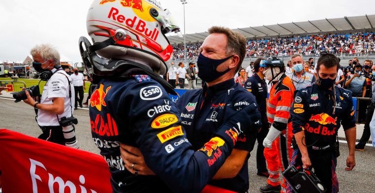 Verstappen vertrouwt volledig op Red Bull: 'Je hoort hem dan ook niet klagen'