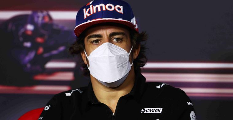 Alonso richt zich tot wedstrijdleider Masi na waarschuwing aan adres Max