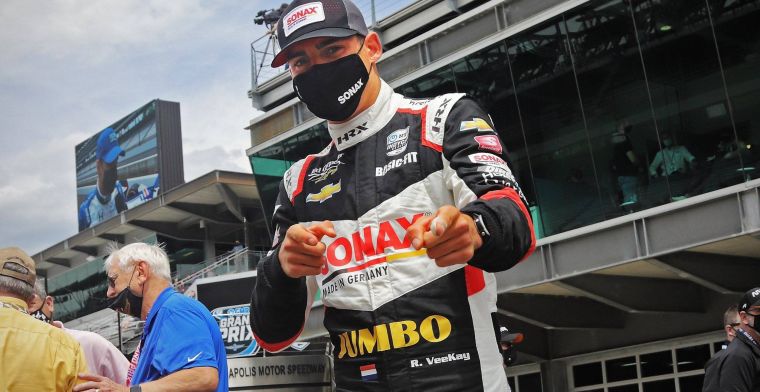 Veekay baalde van missen Indycar-race na ongeluk: ‘Kon mijn arm niet optillen’