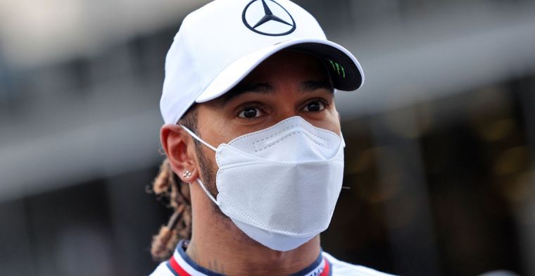 Hamilton geniet van strijd met Verstappen: “Het is een cool seizoen” 