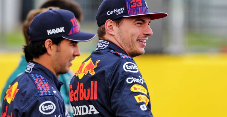 F1 Social Stint | Red Bull haalt grap uit bij Verstappen met speciale taxi