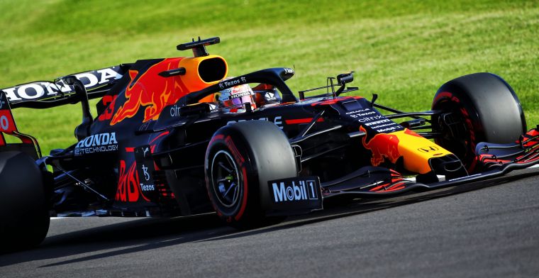 Mercedes verrast, Red Bull valt tegen na sterk begin op Silverstone