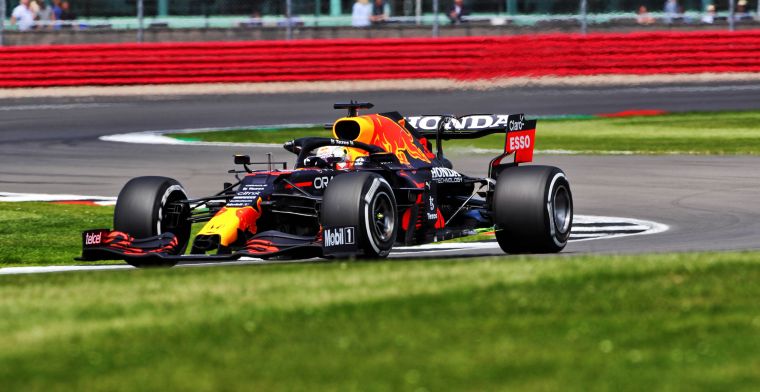 Volledige uitslag VT2: Red Bull de snelste, Mercedes onderin de top tien