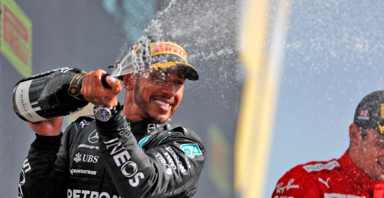 Nederlandse pers wijst naar Hamilton: 'Op zoek naar wraak na sprintrace'