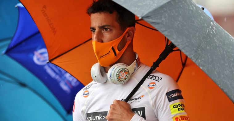 McLaren ziet flinke schade bij auto Ricciardo: 'Kost ons zeven tienden'