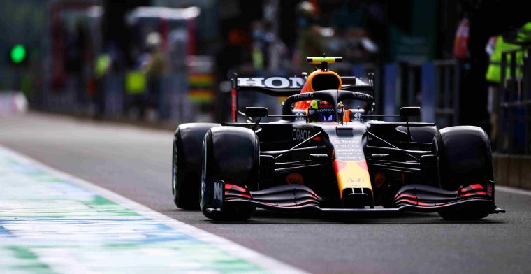 Samenvatting VT1 | Verstappen vlak achter Bottas, Hamilton op P18