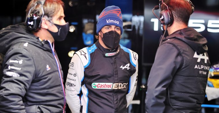 Alonso: 'Als ik me blijf verbeteren, waarom zou ik in 2023 dan niet racen?'
