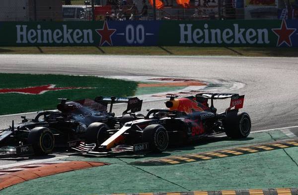 Ricciardo: Ik heb me gisteren teruggetrokken bij de start met Verstappen'