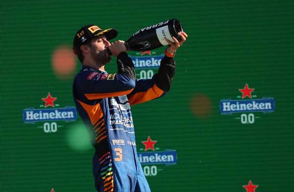 Ricciardo emotioneel na zege GP Italië: 'Mam en pap al meer dan een jaar niet gezien'