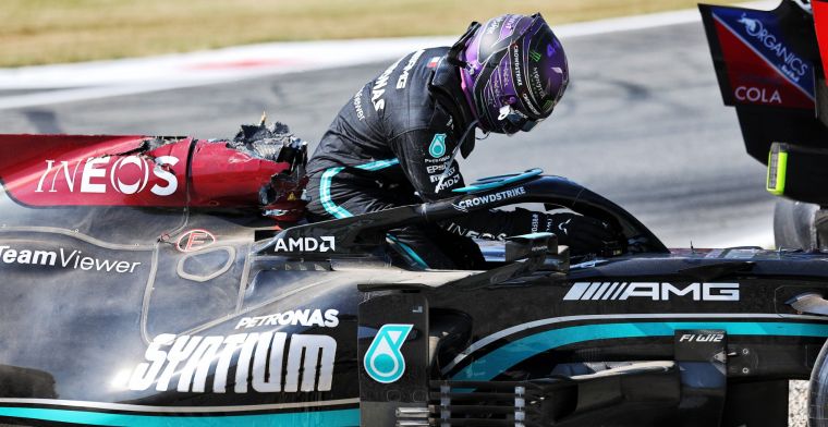 Hamilton oordeelt hard over Verstappen: 'Er is een bekende regel'