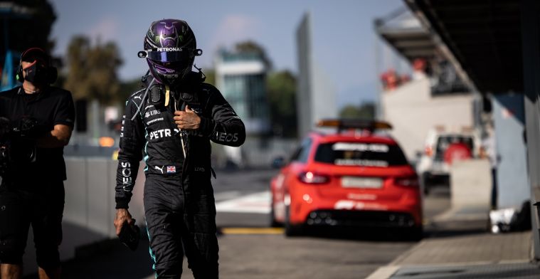 Hamilton onderging 'intensieve fysiotherapie' na crash met Verstappen