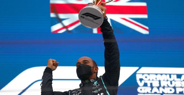 Hamilton schrijft geschiedenis: Je ziet helmen van Lewis
