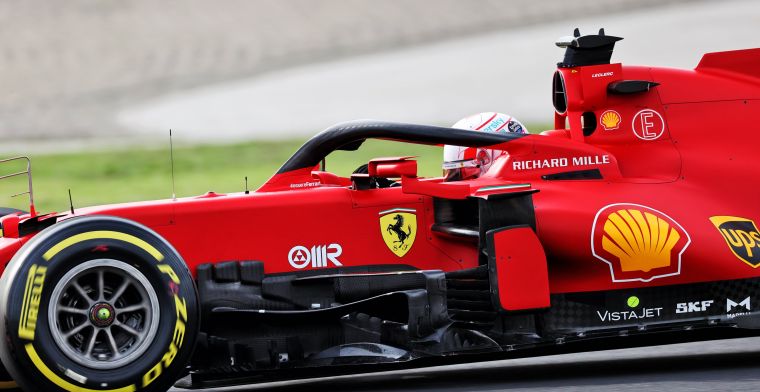 Ferrari kijkt mee vanaf zijlijn: 'Laatste races toont Verstappen meer snelheid'