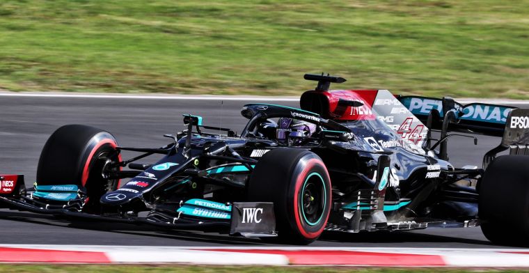 Hamilton krijgt tegenwind: 'Zorgelijke tijden voor Mercedes'