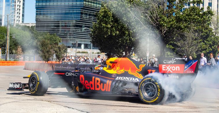 Red Bull warmt alvast op voor GP Amerika met demo in Dallas