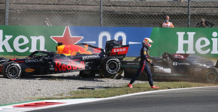 Verstappen over incident met Hamilton: 'Lewis bleef maar drukken'