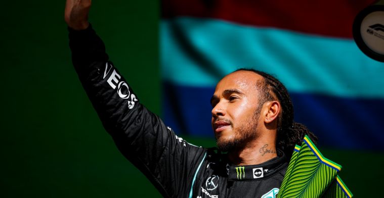 Hamilton trots op Verstappen: 'Dit is hoe een gevecht in het WK eruit moet zien'