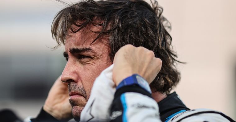 Alonso waarschuwt Verstappen en Hamilton: 'Klaar om de strijd aan te gaan'