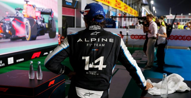 Alonso had mazzel in Qatar: 'Kwestie van een paar bochten'