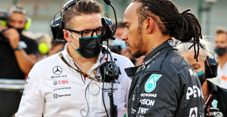 Hamilton zet tandje bij in de strijd met Verstappen: 'Deed hij altijd al'