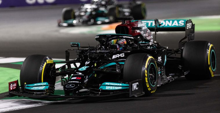 Hamilton op het randje van straf, Verstappen halfweg richting raceverbod