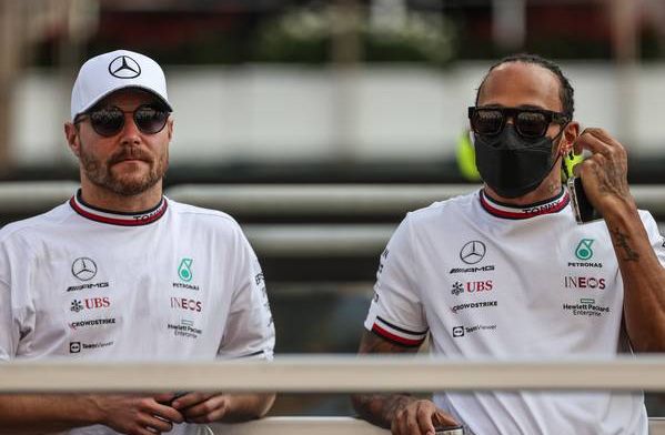 Bottas 'ontdaan' na zege Verstappen in extremis: 'Hamilton verdiende het'
