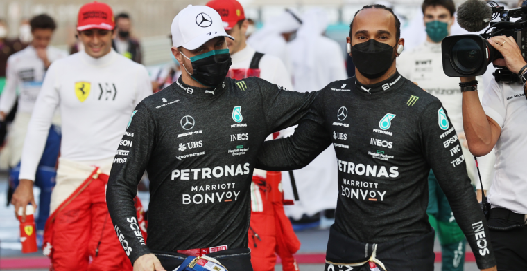 Rosberg haalt uit naar Hamilton: 'Valtteri versloeg hem een paar keer'