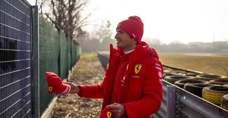 Sainz lovend over de wereldkampioen: 'Dat bewonder ik aan Verstappen'