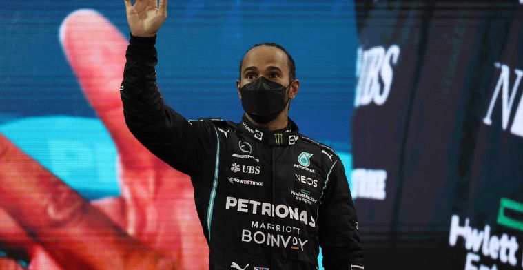 Hamilton blijft officieel bij Mercedes: dit gebeurde er sinds Abu Dhabi