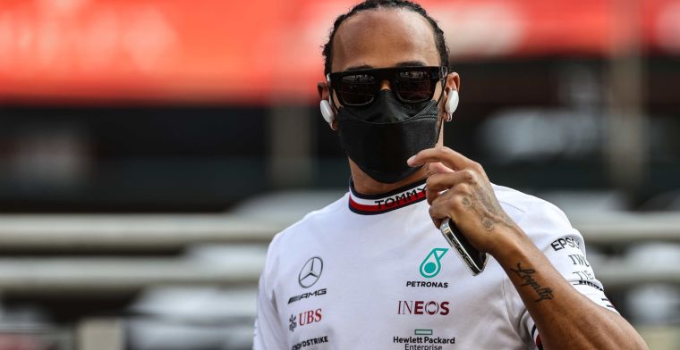 Hamilton ontkent geruchten: 'Ik heb nooit gezegd dat ik zou stoppen'