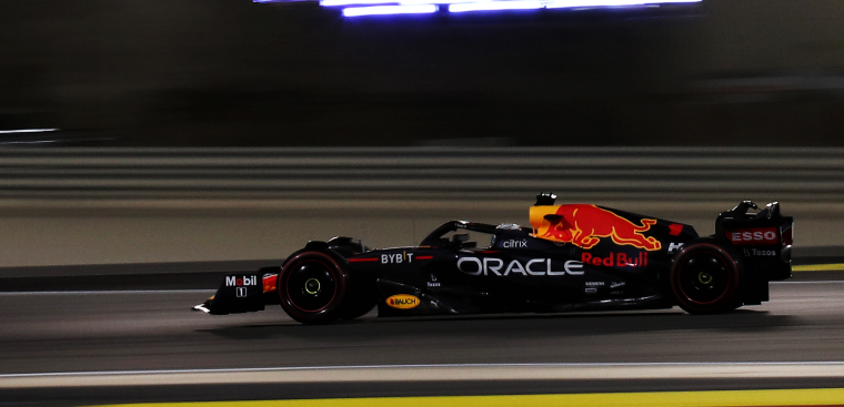 Drama voor Red Bull: Perez en Verstappen vallen uit met motorproblemen