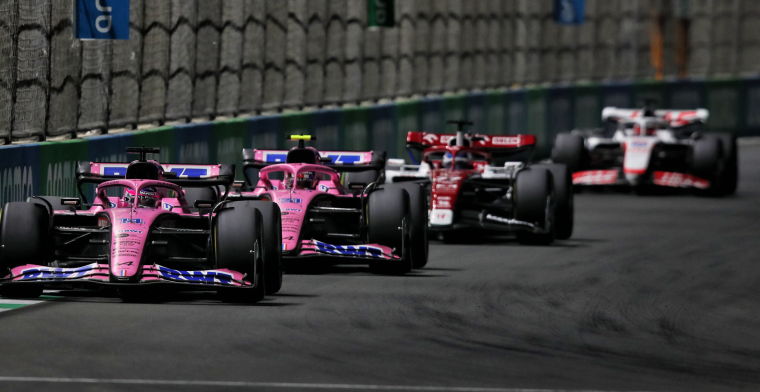 Drie nieuwe uitvallers: Alonso, Ricciardo en Bottas geven op