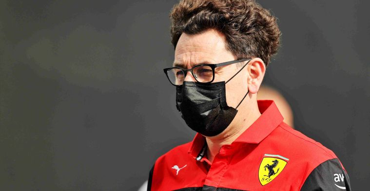 Ferrari-teambaas niet hard voor Sainz: Hij zal van alles leren