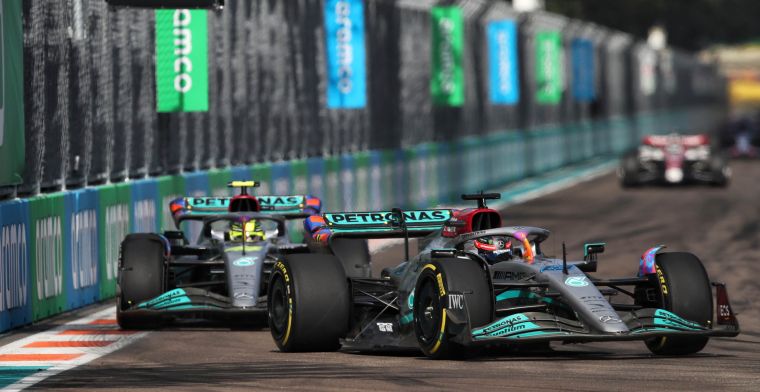 Mercedes ziet licht aan eind van de tunnel: 'Met beide auto's in top zes'