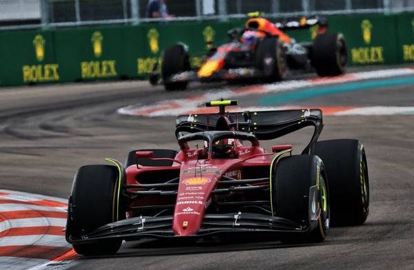 Analyse toont hoe Carlos Sainz afbrokkelt onder de druk van Ferrari