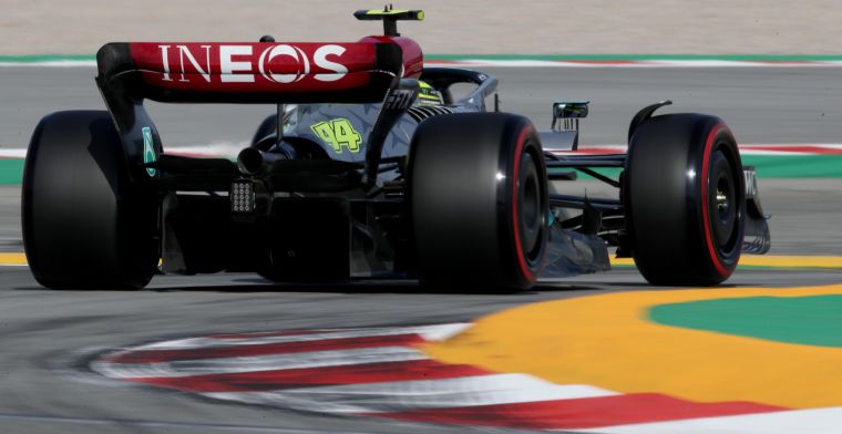 Hamilton wil de race opgeven: We kunnen deze motor beter sparen
