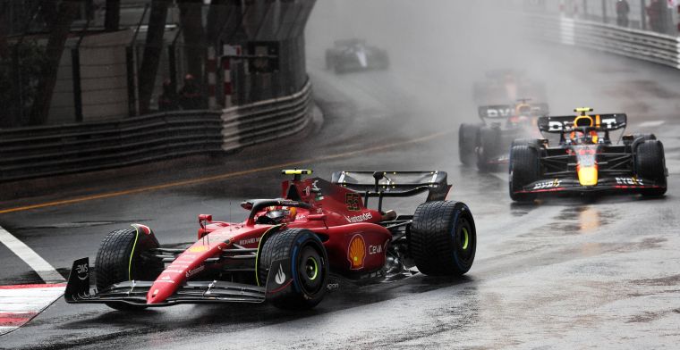 Ferrari geeft overwinning weg aan Perez na blunder, Verstappen derde