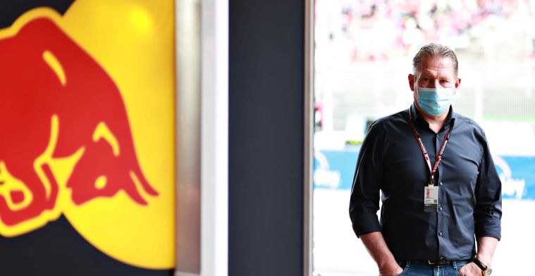 F1 ontvangt kritiek van Verstappen sr: En dan druk ik me nog zachtjes uit