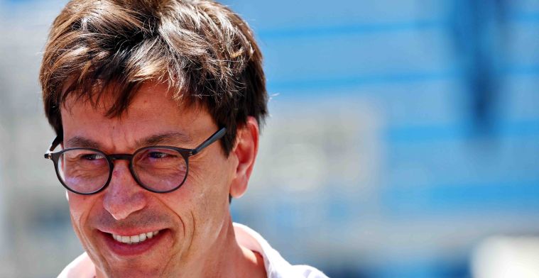 Wolff zegt dat Verstappen en Leclerc klagen over porpoising buiten de media