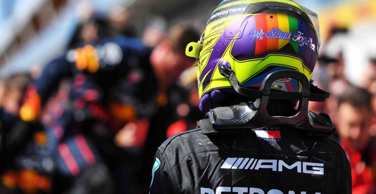 Mensen en teams binnen en buiten F1-wereld scharen zich achter Hamilton