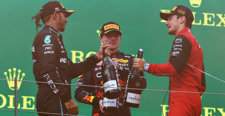 Cijfers | Leclerc gaat Verstappen drie keer voorbij, Perez stelt teleur